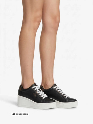 DAMEN-SNEAKER – GUESS SCHWARZ – FLTRZY ELE12 6