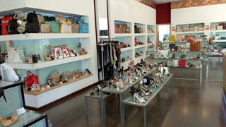 interno negozio gipys capo d'orlando